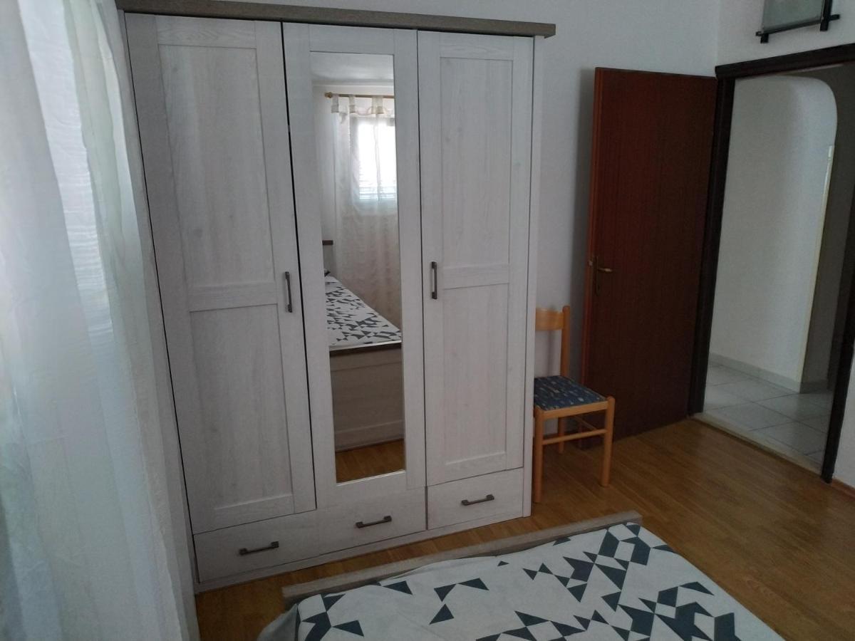 Apartment Marica Spadina Tisno Exterior foto